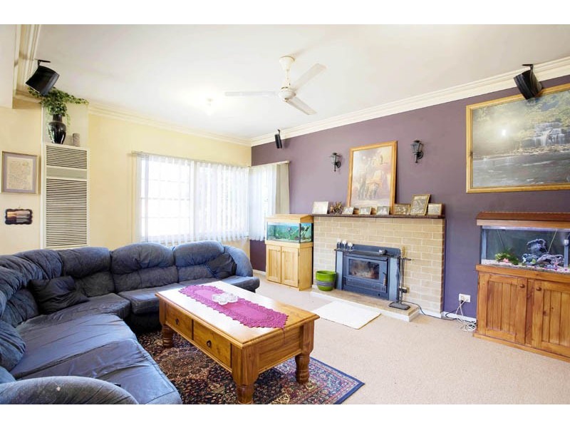 37 Ellt Crescent, Noble Park VIC 3174