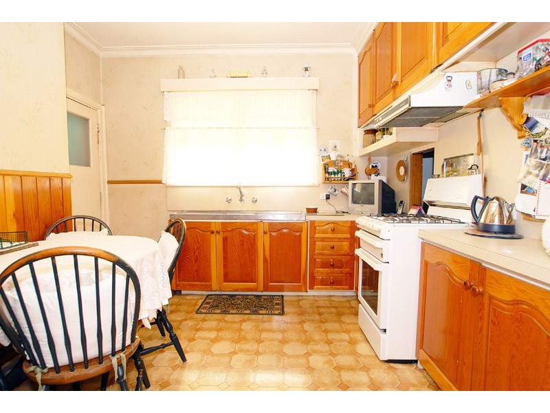 15 Stephenson Street, Springvale VIC 3171