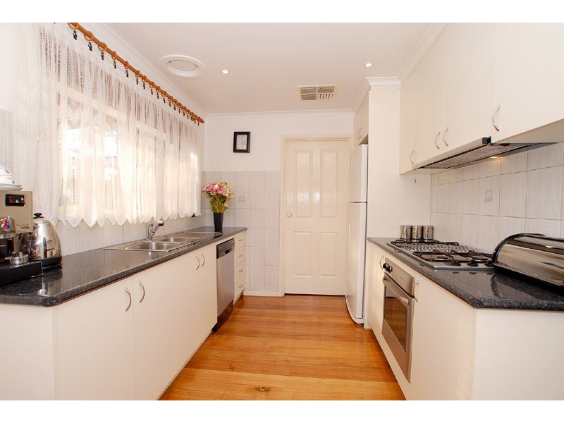 5 Wara Close, Noble Park North VIC 3174