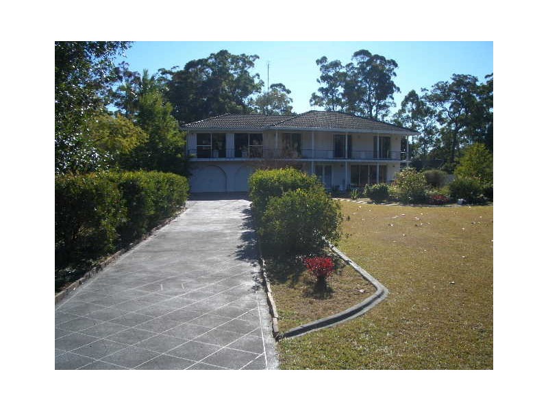 11 Woodland Grove, Wauchope NSW 2446
