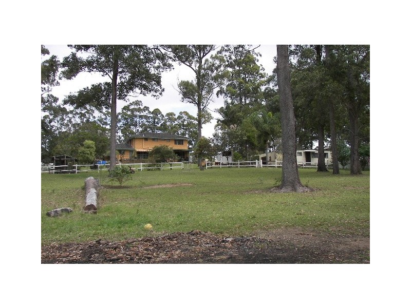 27 Lake Innes Drive, Wauchope NSW 2446
