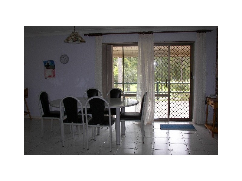 27 Lake Innes Drive, Wauchope NSW 2446