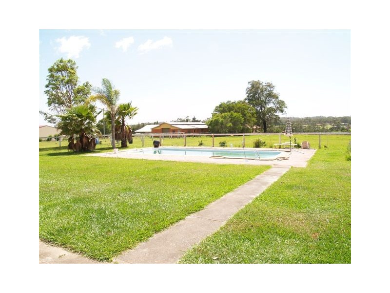 8 Sarahs Crescent, Wauchope NSW 2446