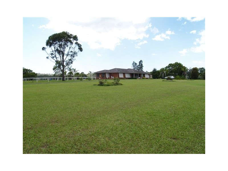 8 Sarahs Crescent, Wauchope NSW 2446
