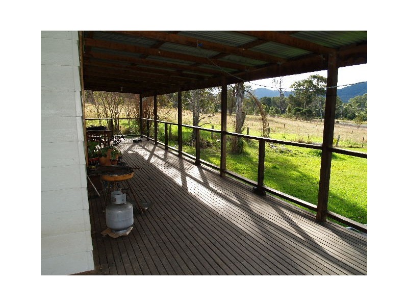 5201 Oxley Highway, Long Flat NSW 2446