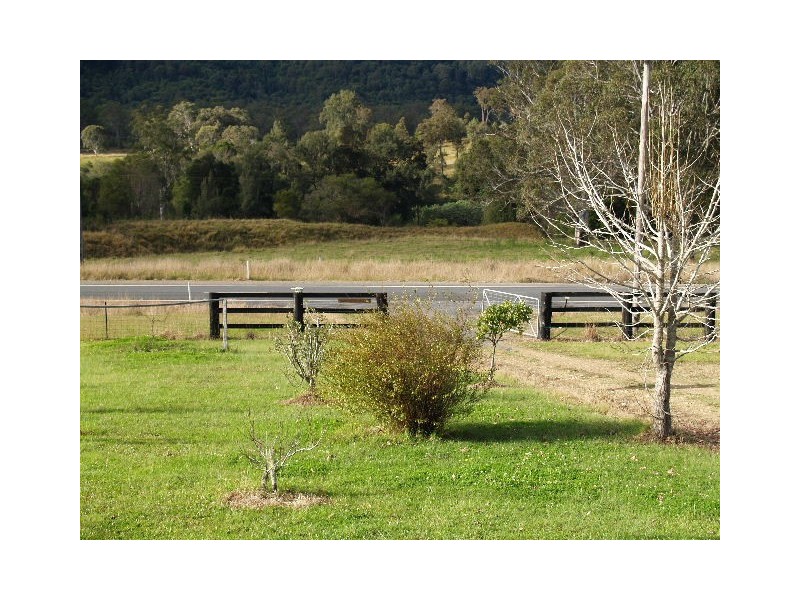 5201 Oxley Highway, Long Flat NSW 2446