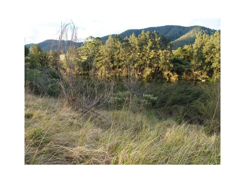 5201 Oxley Highway, Long Flat NSW 2446