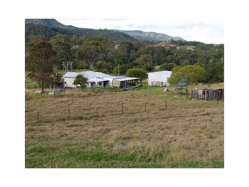 5201 Oxley Highway, Long Flat NSW 2446