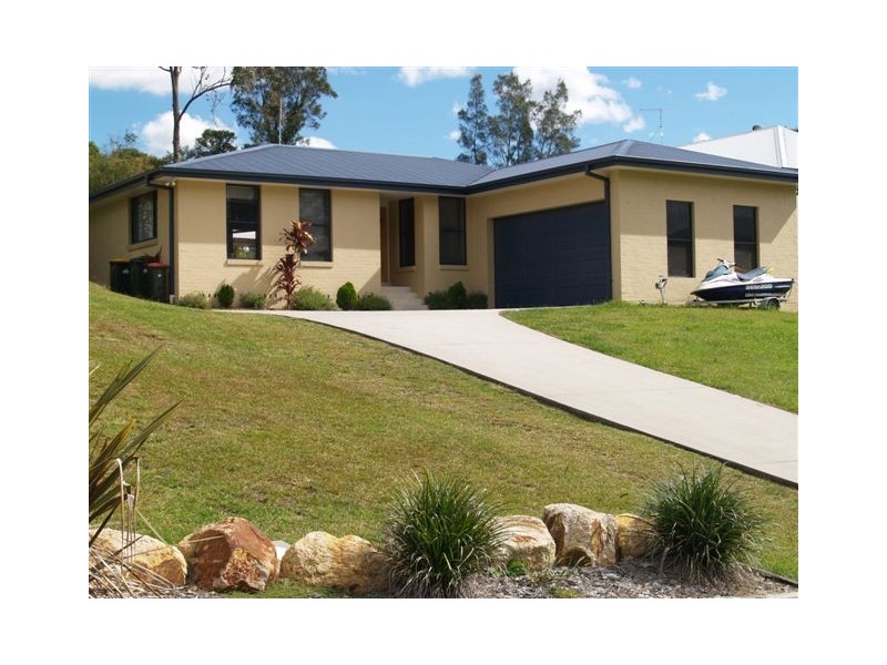 37 Riverbreeze Drive, Wauchope NSW 2446