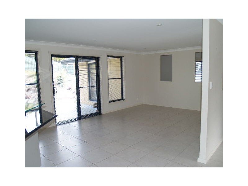 37 Riverbreeze Drive, Wauchope NSW 2446