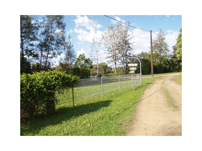 225 Ennis Road, Redbank NSW 2446