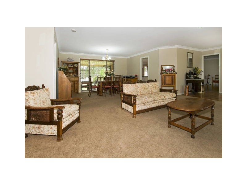 2 Reservoir Place, Wauchope NSW 2446