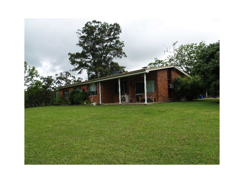 115 West Frazers Creek Rd, Beechwood NSW 2446