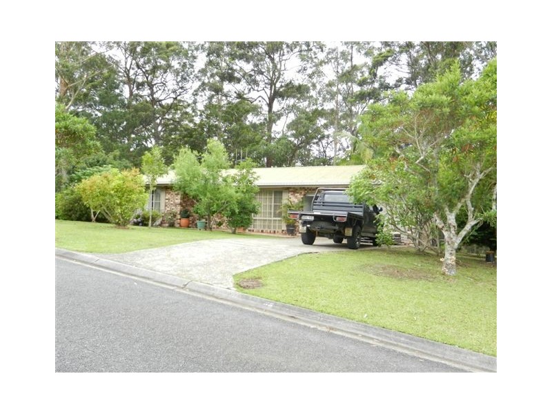 30 Warrew Crescent, King Creek NSW 2446