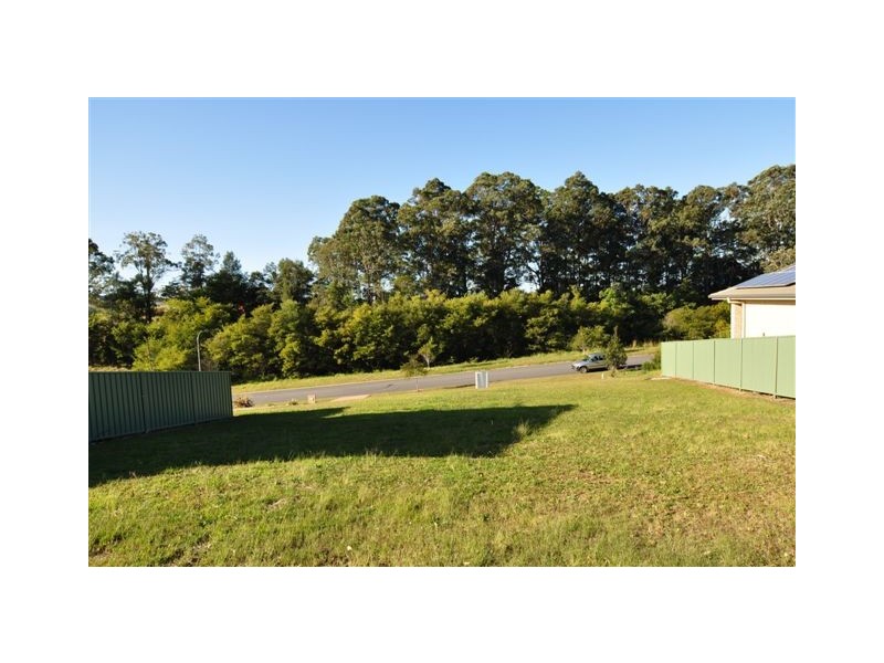 33 Riverbreeze Drive, Wauchope NSW 2446