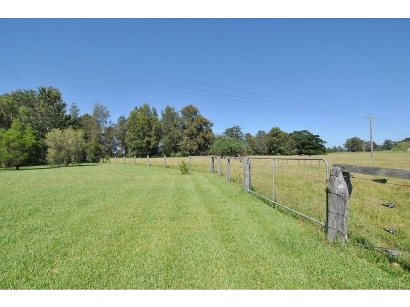 22 Ennis Road, Wauchope NSW 2446