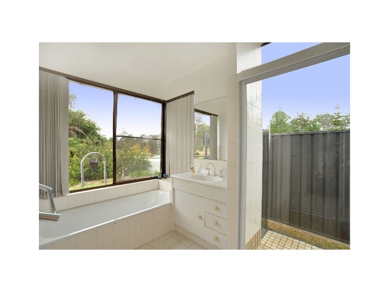 433 Lake Innes Drive, Lake Innes NSW 2446