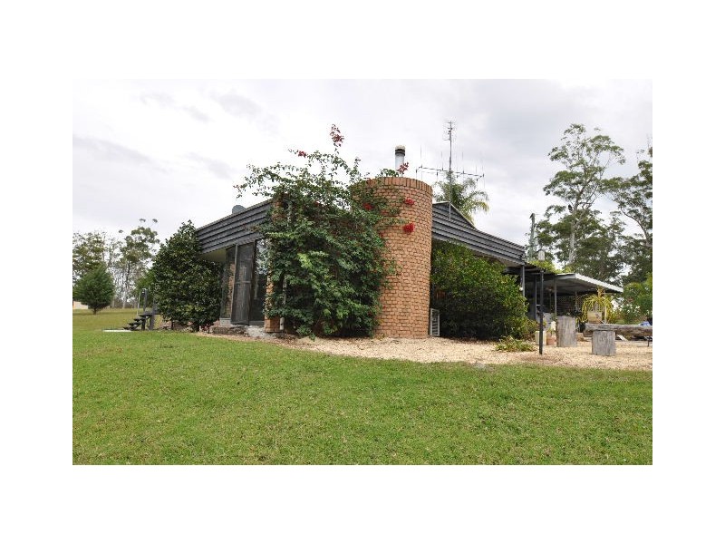 433 Lake Innes Drive, Lake Innes NSW 2446