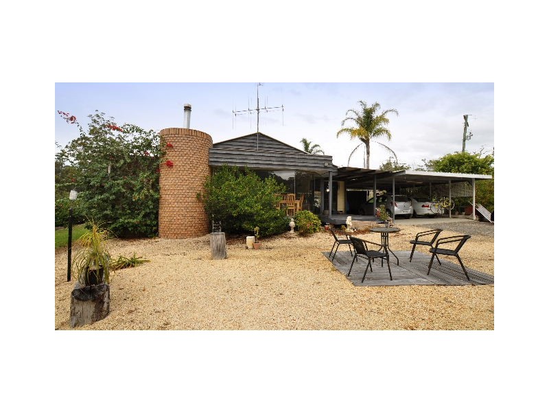 433 Lake Innes Drive, Lake Innes NSW 2446