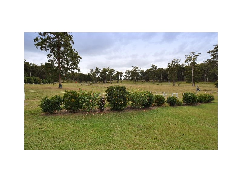 433 Lake Innes Drive, Lake Innes NSW 2446
