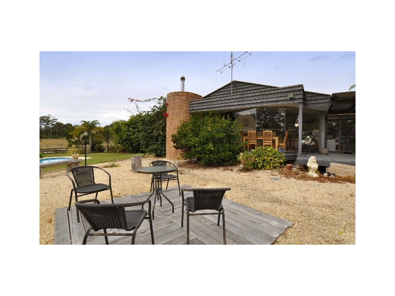 433 Lake Innes Drive, Lake Innes NSW 2446
