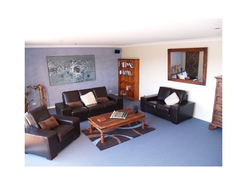 11 Warrigal Ridge Road, Sancrox NSW 2446