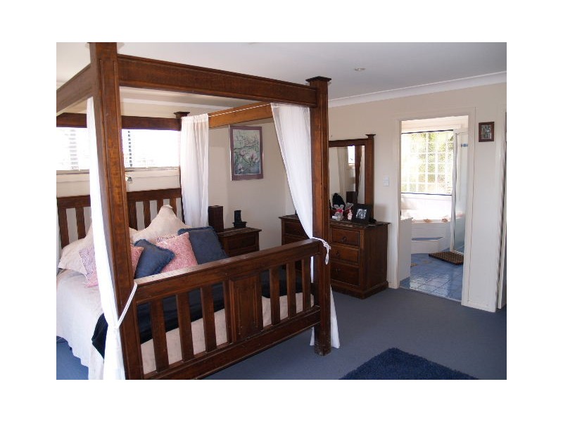 11 Warrigal Ridge Road, Sancrox NSW 2446