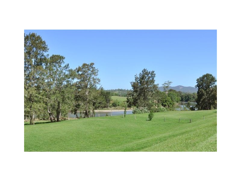 22 River Oaks Lane, Beechwood NSW 2446