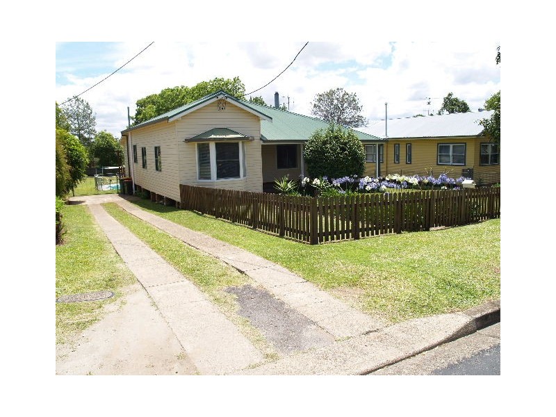 11 Graham Street, Wauchope NSW 2446