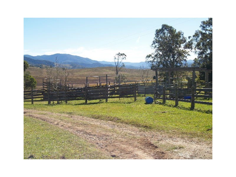 9 Figtree Valley Road, Yarras NSW 2446