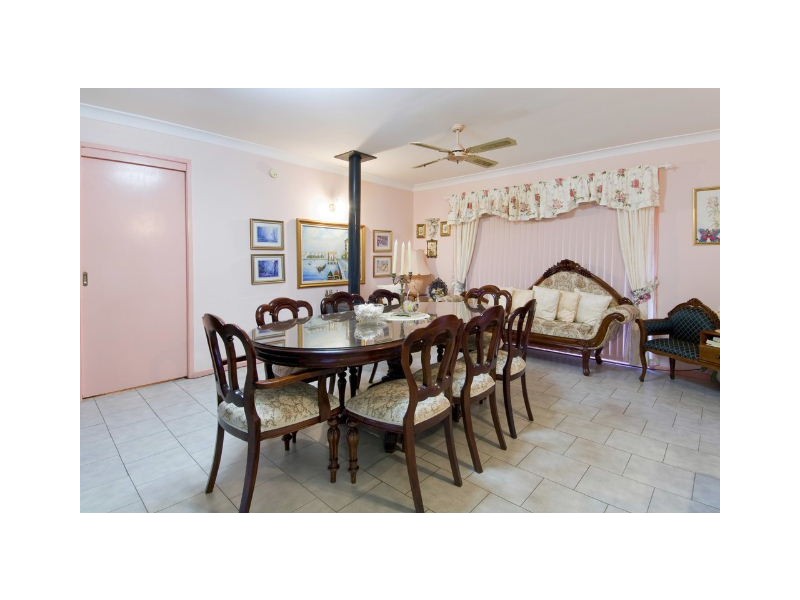 35 Sarahs Crescent, Wauchope NSW 2446