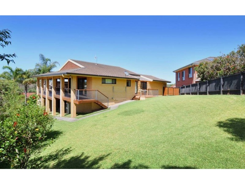 4 Crystal Court, Port Macquarie NSW 2444