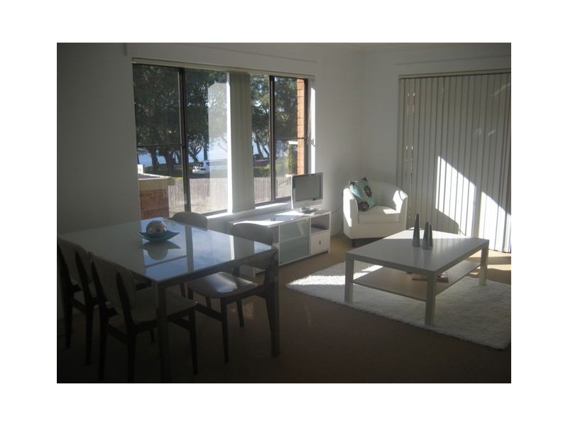 1/1632 Ocean Drive, Lake Cathie NSW 2445