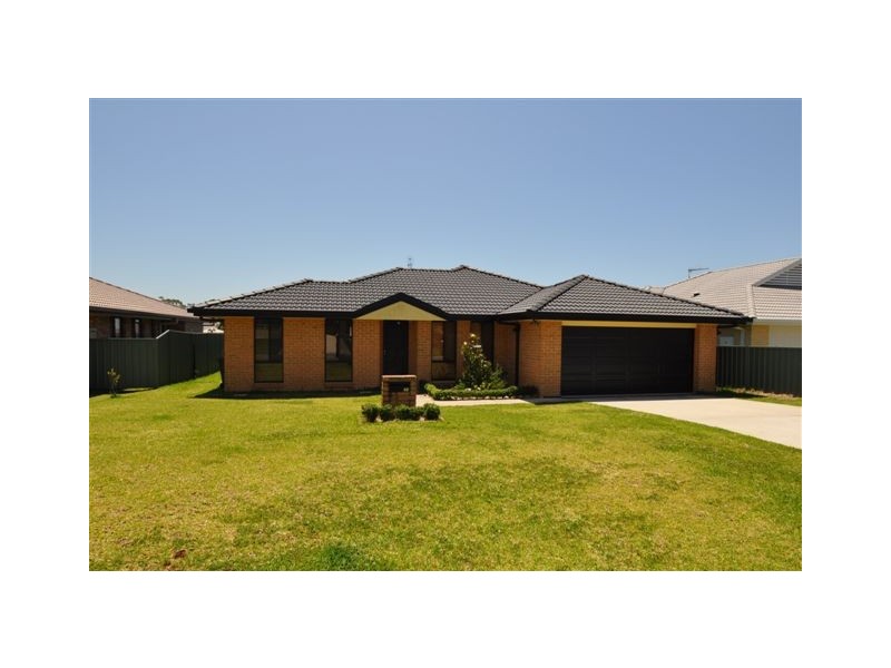 52 Riverbreeze Dr, Wauchope NSW 2446