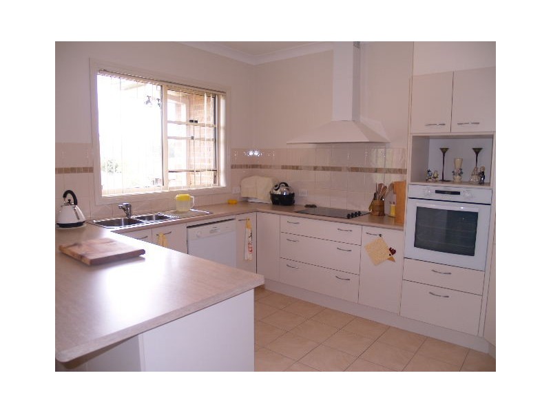 2 Millwood Place, Wauchope NSW 2446