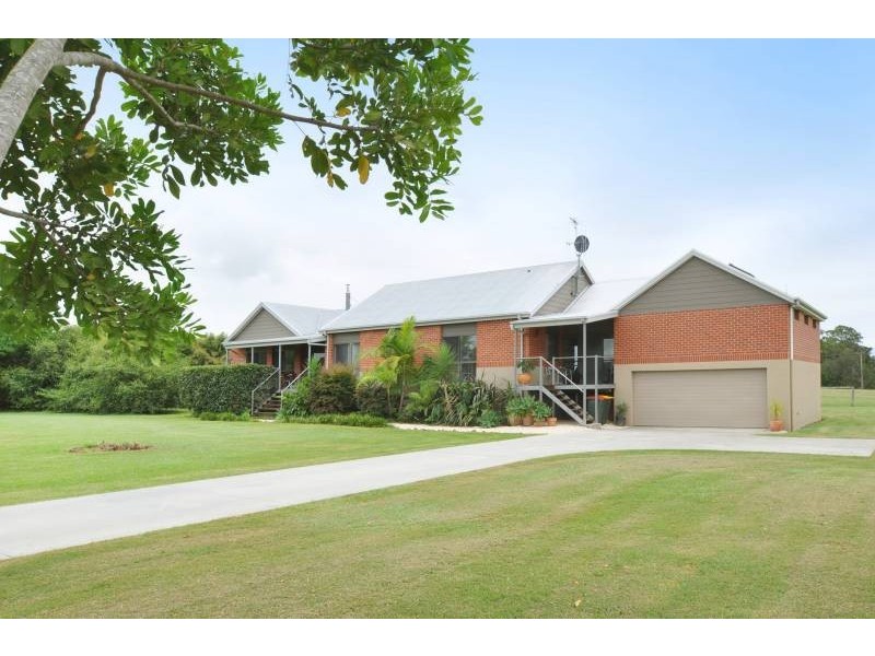9 Ennis Road, Wauchope NSW 2446