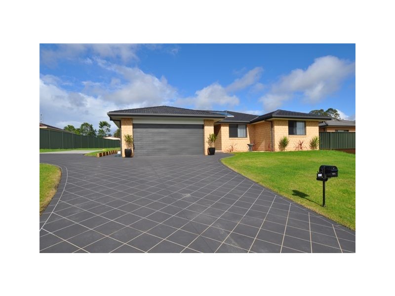 63 Riverbreeze Drive, Wauchope NSW 2446