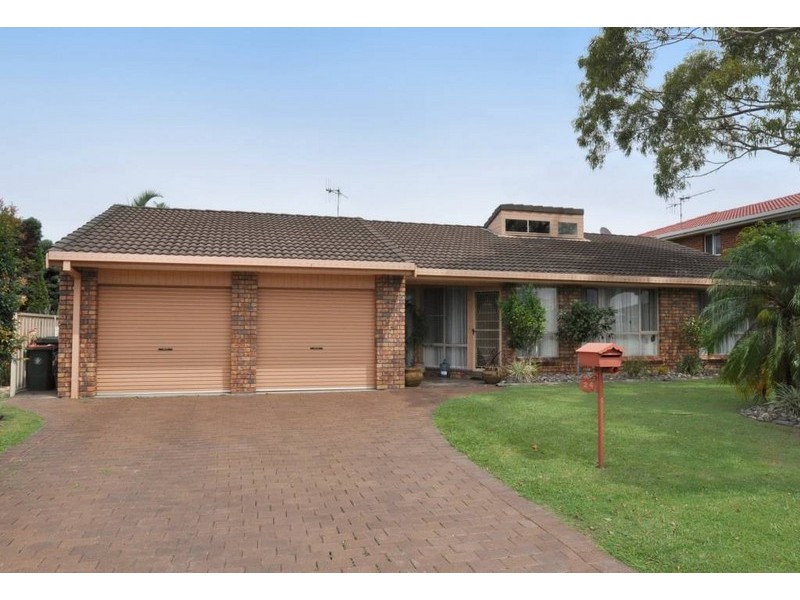 24 Laguna Place, Port Macquarie NSW 2444
