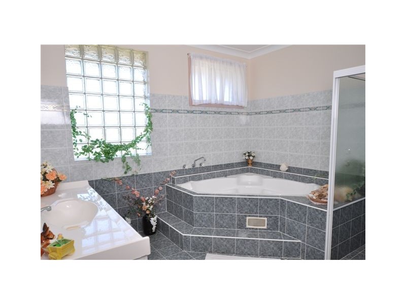 307 Sarahs Crescent, King Creek NSW 2446