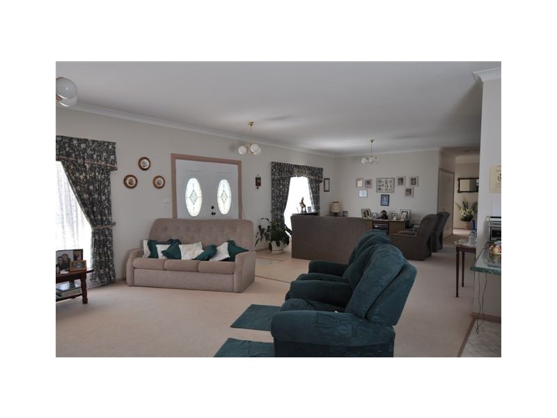 307 Sarahs Crescent, King Creek NSW 2446