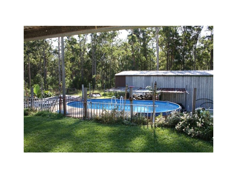 180 Upper Smiths Creek Rd, Kundabung NSW 2441