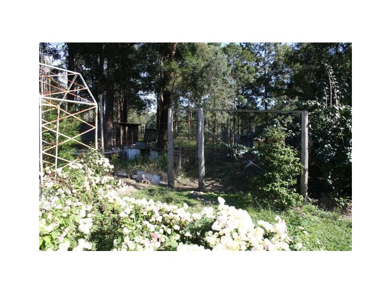 180 Upper Smiths Creek Rd, Kundabung NSW 2441