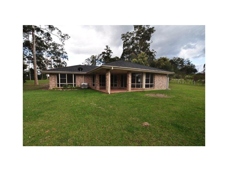 19 Fenton Drive, King Creek NSW 2446