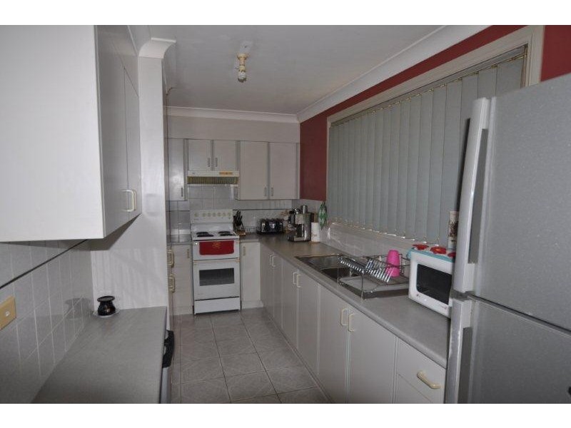 2/27 Peppermint Cres, Wauchope NSW 2446