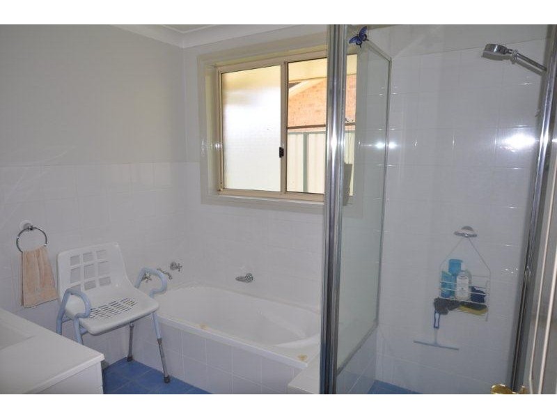 2/27 Peppermint Cres, Wauchope NSW 2446