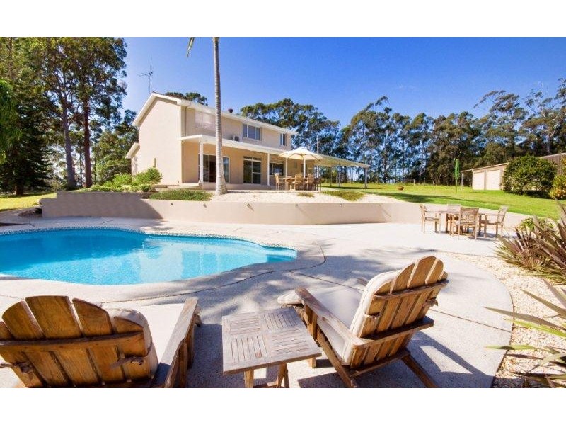 272 Lake Innes Dr, Lake Innes NSW 2446