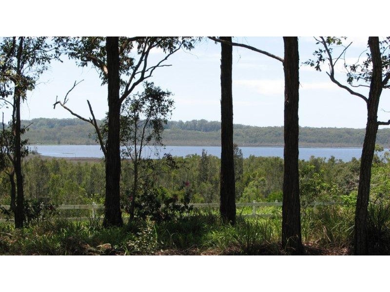 272 Lake Innes Dr, Lake Innes NSW 2446