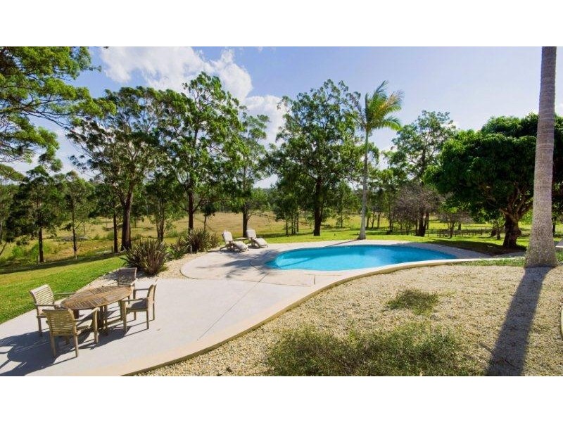 272 Lake Innes Dr, Lake Innes NSW 2446