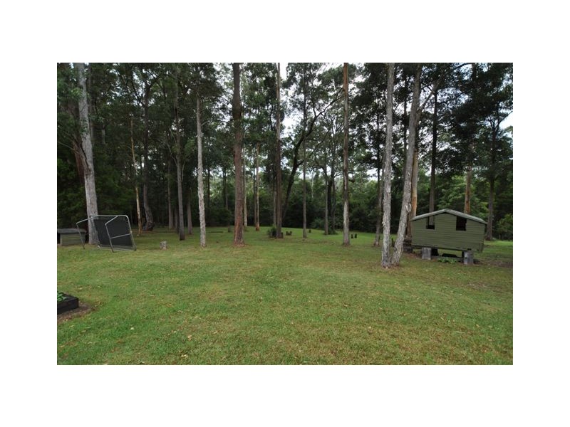 12 Warrew Crescent, King Creek NSW 2446