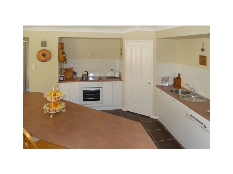 77 Colonial Circuit, Wauchope NSW 2446